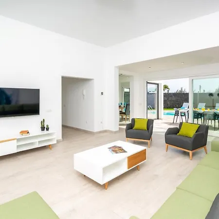 La Nueva By Πλάγια Μπλάνκα