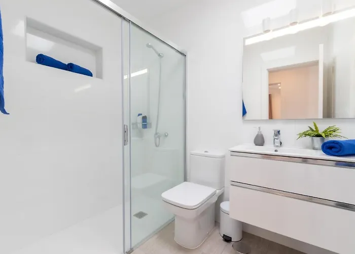 La Nueva By * Πλάγια Μπλάνκα