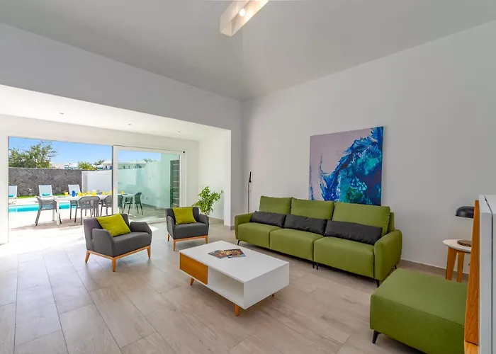 La Nueva By Villa Playa Blanca (Lanzarote)