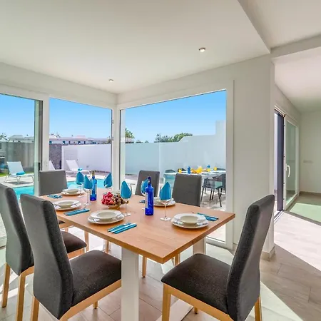 ヴィラ La Nueva By プラヤ・ブランカ